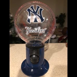 NY Yankees plastic gum ball/ snack machine